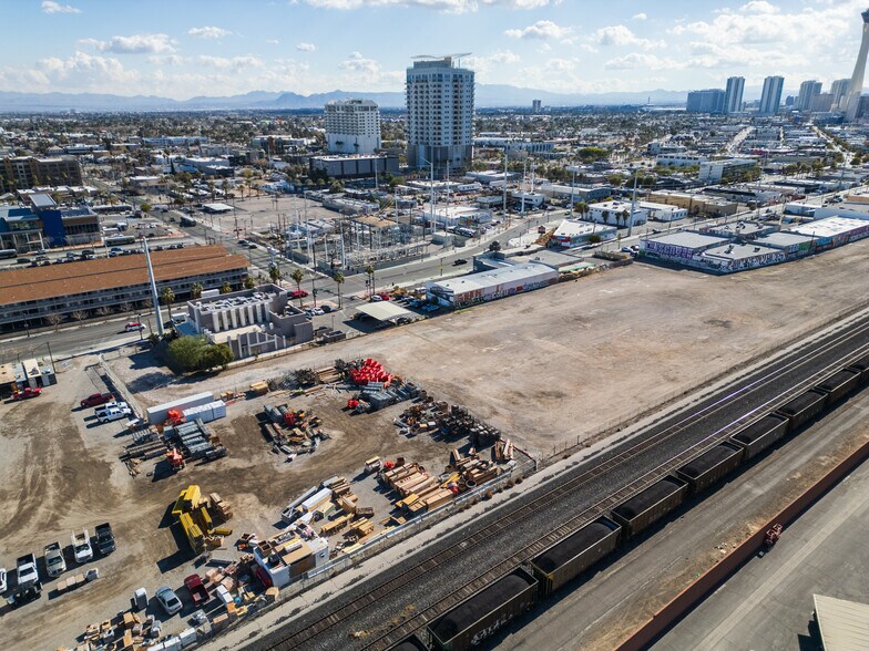 More Photos Of 840 Commerce St, Las Vegas Land For Sale