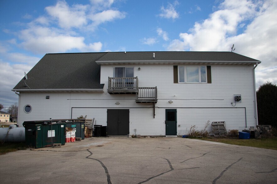 More Photos Of 5781 State Highway 42, Sturgeon Bay Storefront Retail Residential For Sale