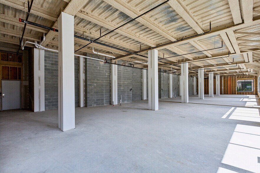 More Photos Of 2030 Main St NW, Atlanta Storefront Retail Office For Sale