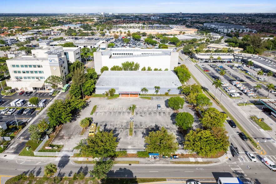Primary Photo Of 190 NW 79th Ave, Miami Religious Facility For Lease