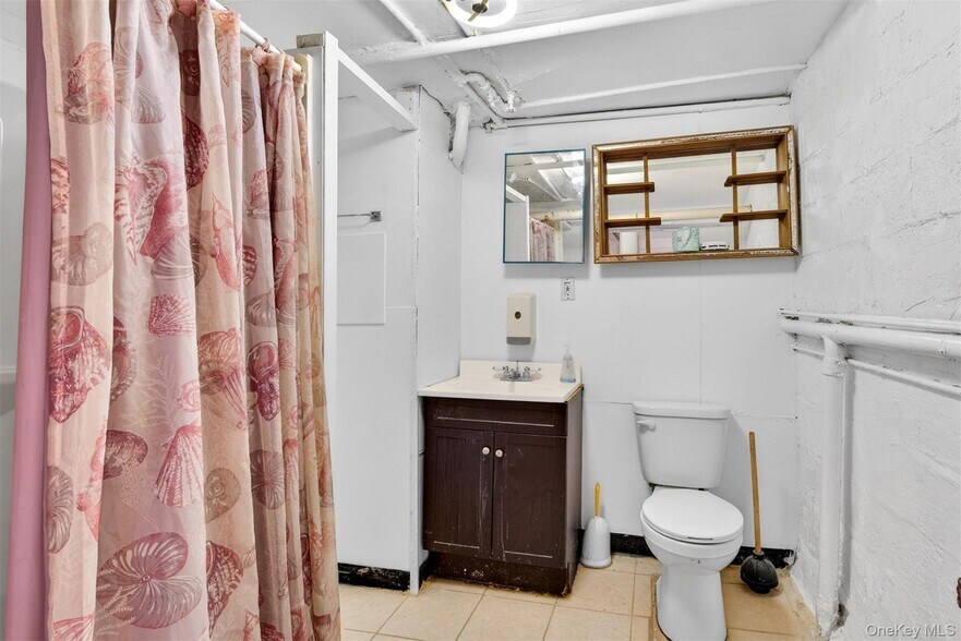 More Photos Of 34 Sutton St, Brooklyn Apartments For Sale