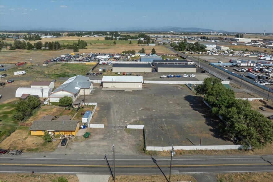 More Photos Of 1927 S Garfield Rd, Airway Heights Warehouse For Sale