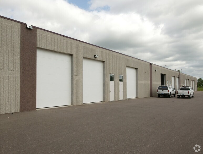 More Photos Of 13419 Fenway Blvd, Hugo Warehouse For Sale