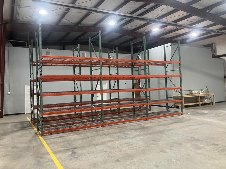 More Photos Of 1438 Johns Creek Rd, Milton Industrial For Lease