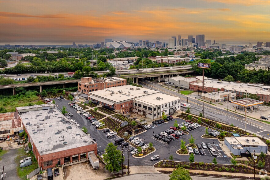 More Photos Of 565 Northside Dr, Atlanta Office For Lease