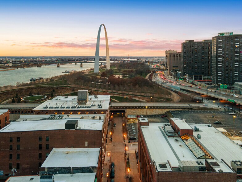 More Photos Of 612 N 2nd St, Saint Louis Office For Lease