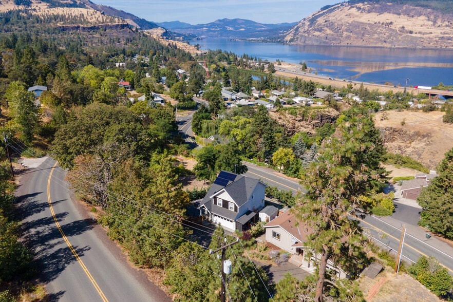 More Photos Of 407 Huskey Rd, Mosier Specialty For Sale