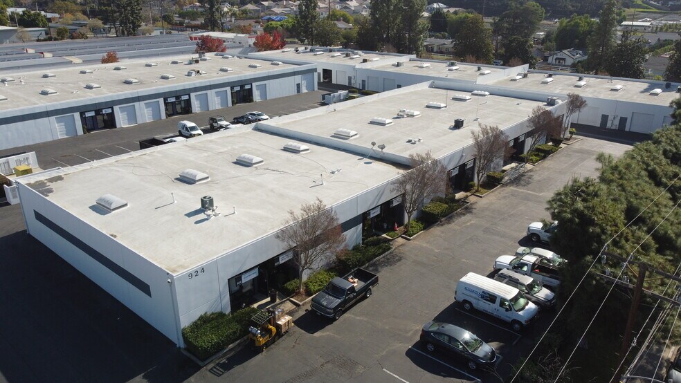 More Photos Of 269-299 W Allen Ave, San Dimas Unknown For Lease