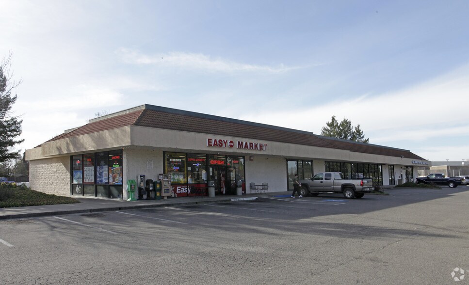 Primary Photo Of 6425-6475 Redwood Dr, Rohnert Park Storefront Retail Office For Lease