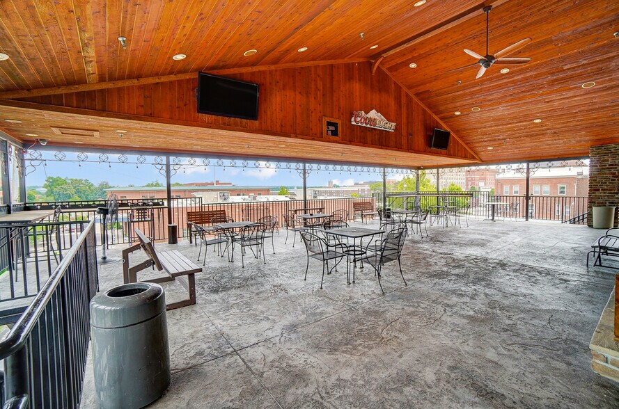 More Photos Of 126 W High St, Springfield Lodge Meeting Hall For Sale