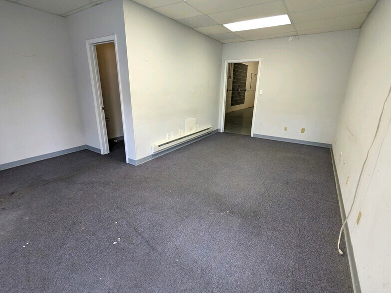 More Photos Of 26700 Renaissance Pky, Warrensville Heights Manufacturing For Lease