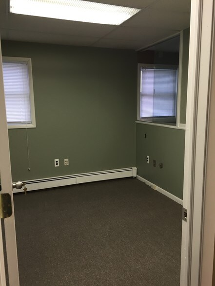 More Photos Of 16 Tyson Pl, Bergenfield Office Residential For Sale