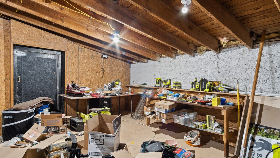 More Photos Of 300 W North Main St, Littleton General Retail For Sale