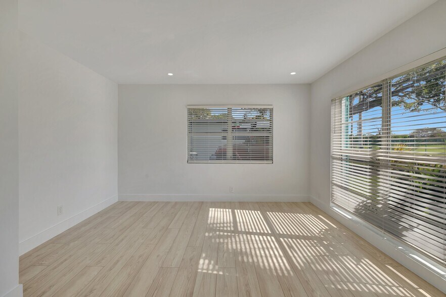 More Photos Of 323 De Carie St, Delray Beach Apartments For Sale