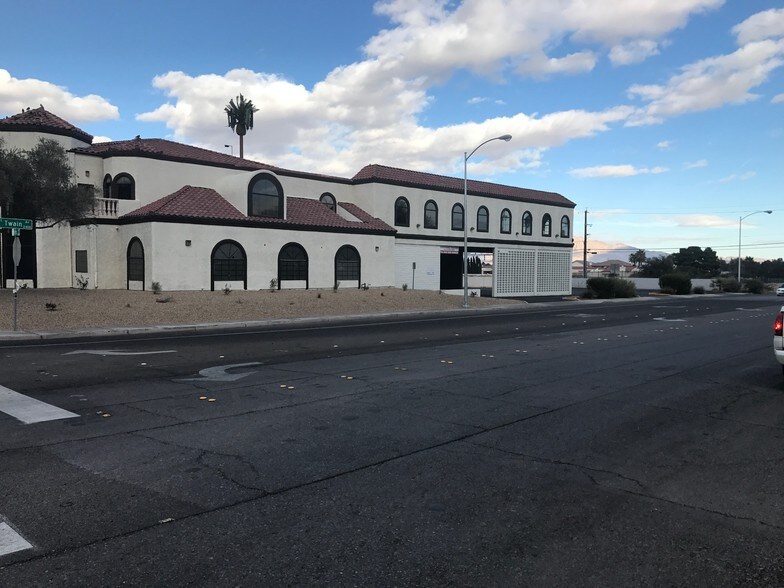 More Photos Of 3690 S Eastern Ave, Las Vegas Office For Sale
