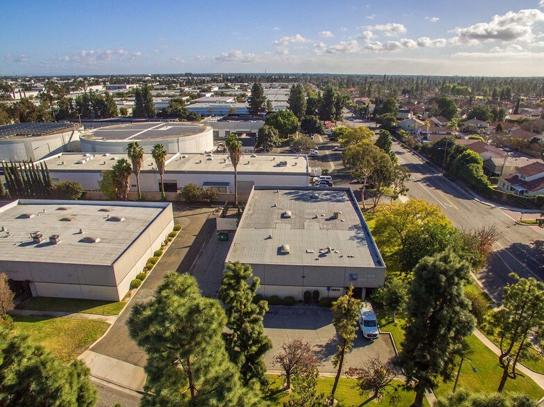 More Photos Of 13810 Bentley Pl, Cerritos Warehouse For Lease