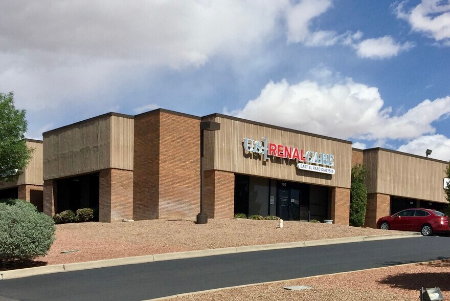 More Photos Of 10737 W Gateway Blvd, El Paso Unknown For Lease
