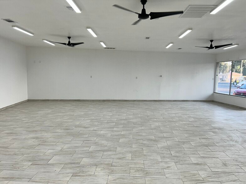 More Photos Of 736 W Inyo Ave, Tulare Storefront Retail Office For Lease