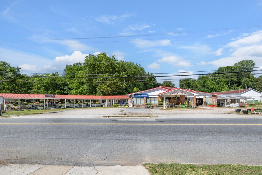 Primary Photo Of 649 Columbia Rd, Chester General Retail For Sale