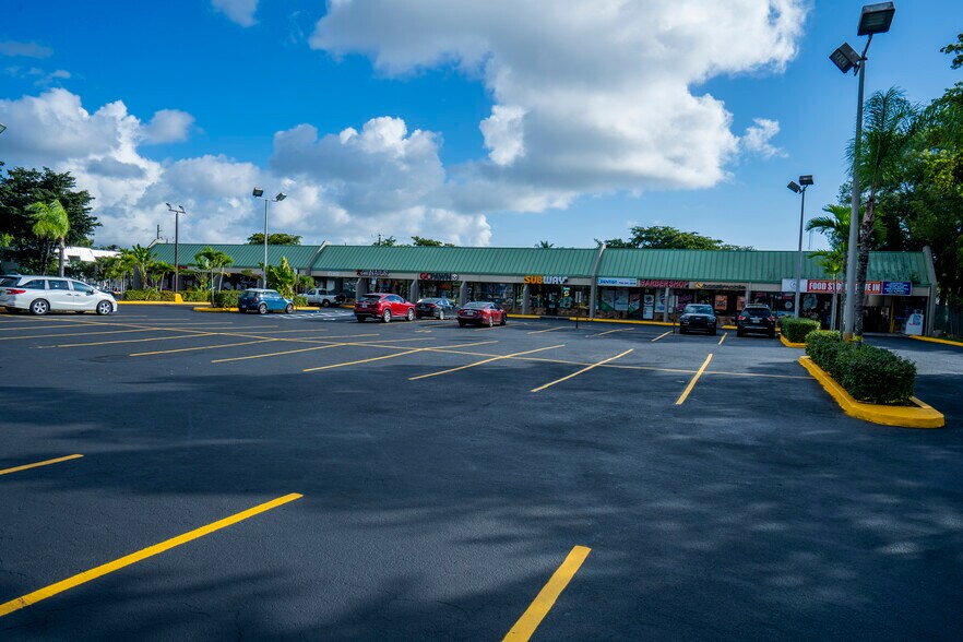 More Photos Of 4850-4860 S State Road 7, Hollywood Unknown For Lease
