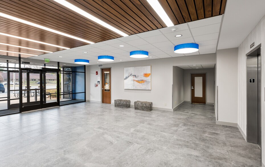 More Photos Of 7400 New Lagrange Rd, Louisville Office For Lease