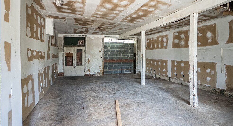 More Photos Of 1631 N Capitol St NE, Washington Storefront Retail Residential For Sale