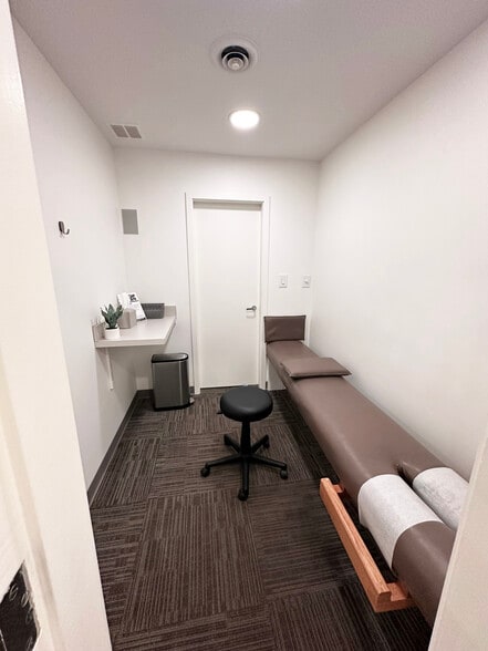 More Photos Of 2855 Byron Center Ave SW, Wyoming Medical For Sale