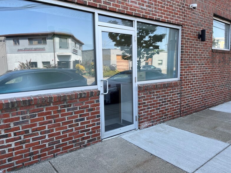More Photos Of 200 Dexter Ave, Watertown Medical For Lease
