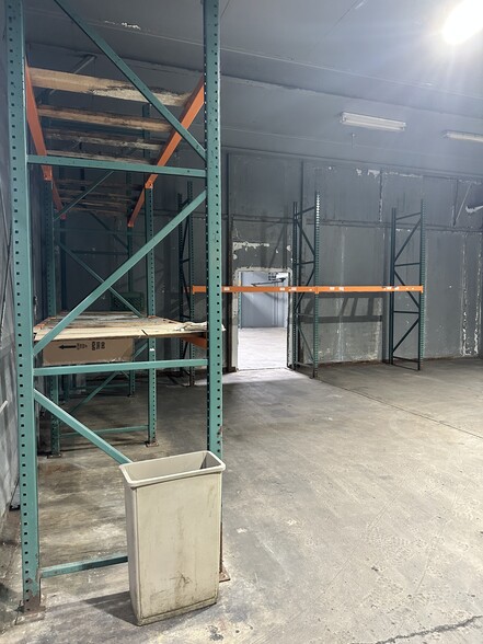 More Photos Of 3360 E Ajo Way, Tucson Warehouse For Lease