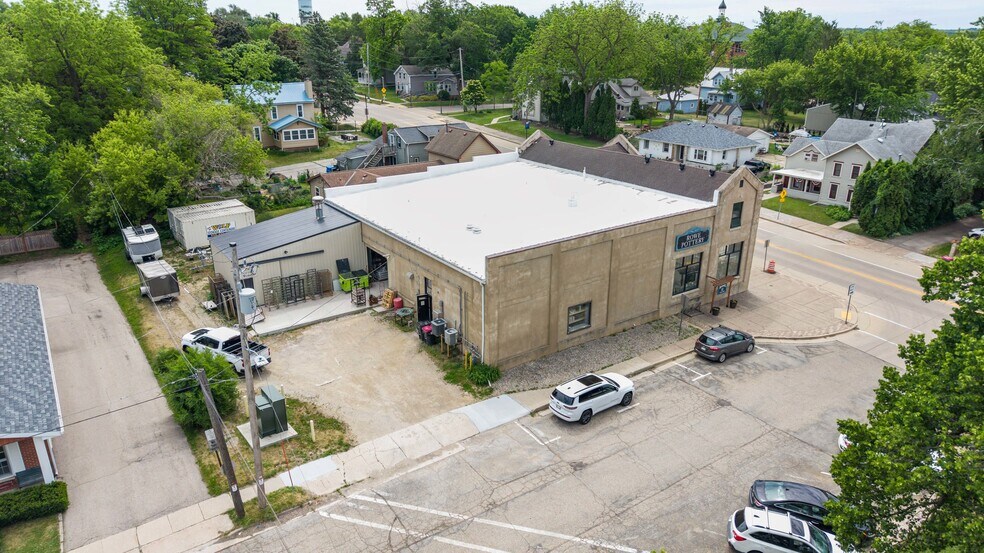More Photos Of 108-110 E Main St, Cambridge Storefront For Sale