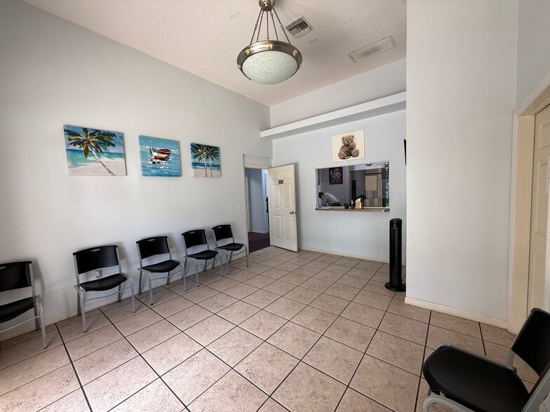 More Photos Of 2501 S Volusia Ave, Orange City Medical For Lease
