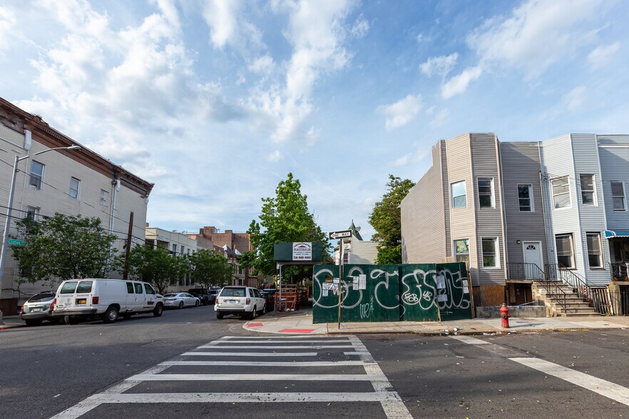 More Photos Of 651 Jefferson Pl, Bronx Land For Sale