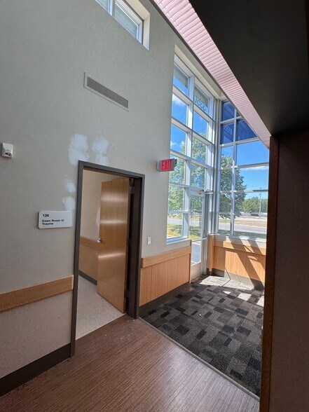 More Photos Of 3350 Broadmoor Ave SE, Grand Rapids Medical For Lease