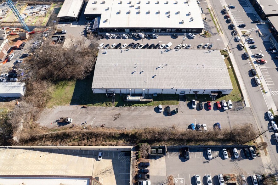 More Photos Of 520 Merritt Ave, Nashville Warehouse For Sale