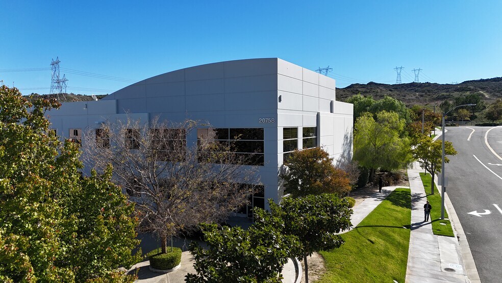 More Photos Of 20758 Centre Pointe Pky, Santa Clarita Warehouse For Sale