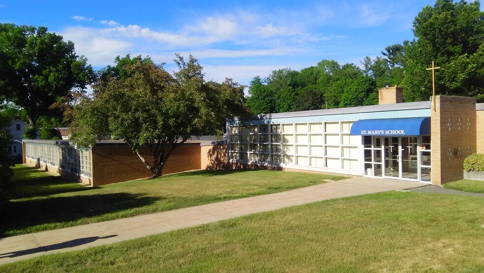 More Photos Of 60 South St, Ware Schools For Sale