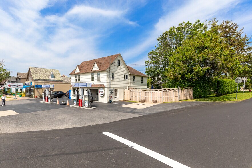 More Photos Of 809 Montauk Hwy, Montauk Auto Repair For Sale