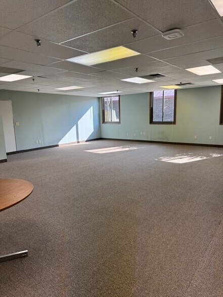 More Photos Of 1530 Greenview Dr SW, Rochester Office For Lease
