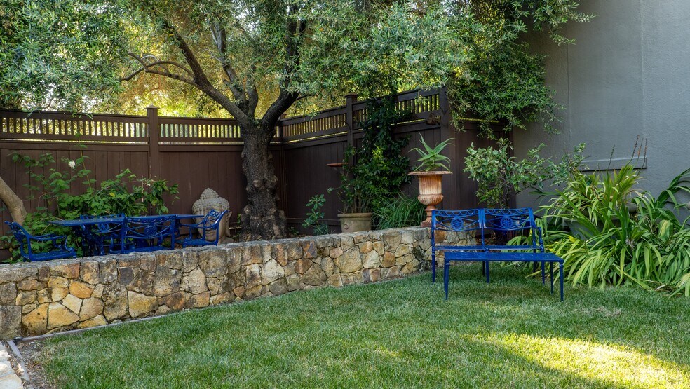 More Photos Of 1133 Seminary St, Napa Storefront Retail Office For Sale