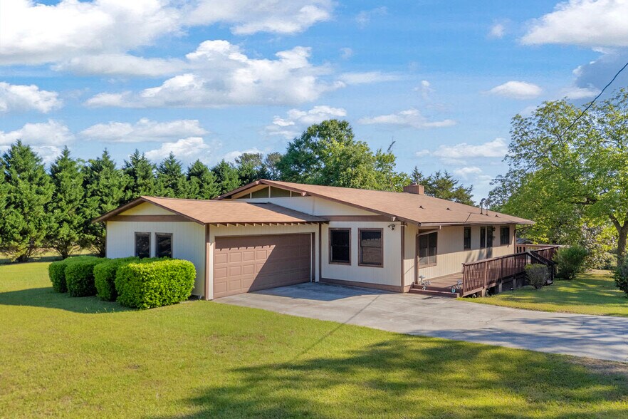 More Photos Of 3136 Langley Rd, Loganville Storefront Retail Office For Sale