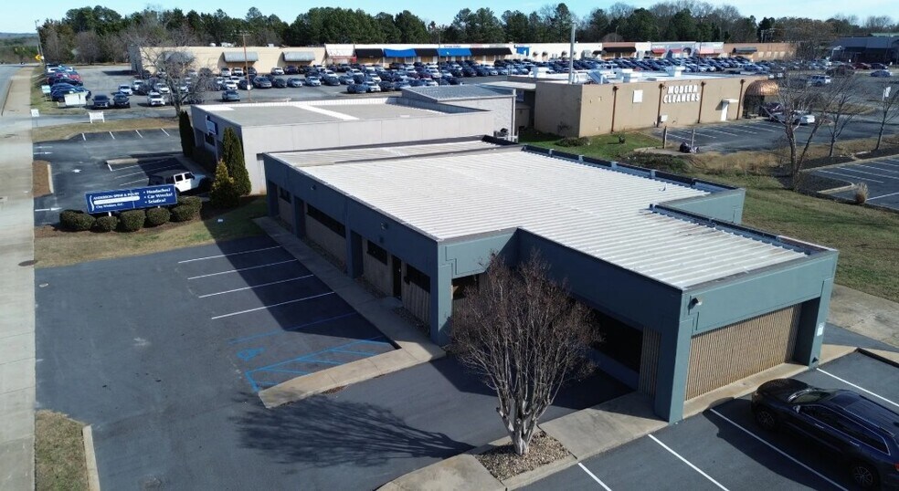 More Photos Of 120 E West Pky, Anderson Office For Lease