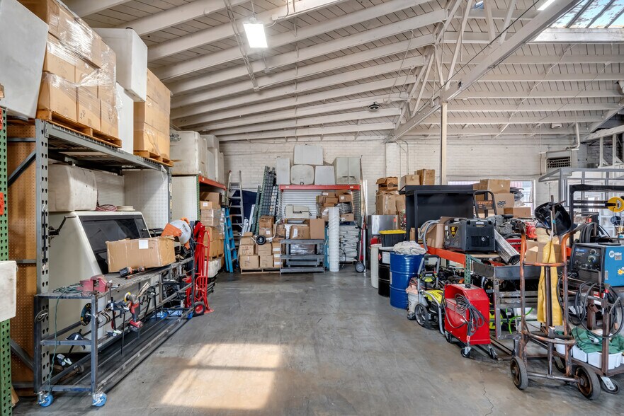 More Photos Of 5711 Sheila St, Commerce Warehouse For Sale