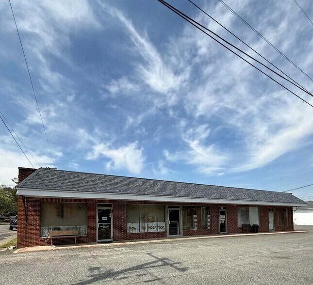 Primary Photo Of 5422 Mary Ball Rd, Lancaster Storefront For Sale