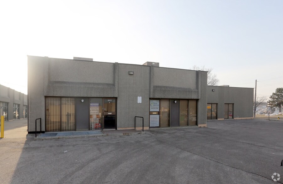 More Photos Of 3936-3998 Chesswood Dr, Toronto Unknown For Lease