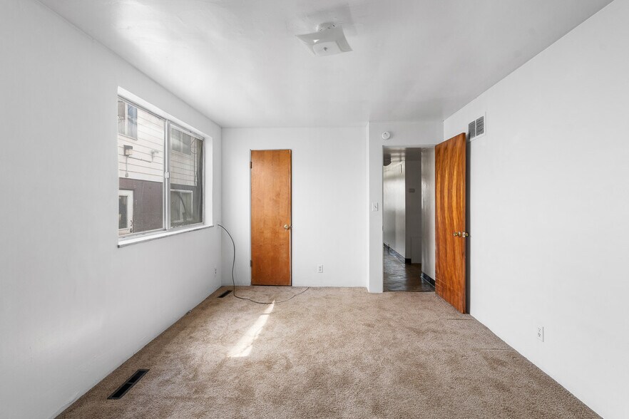 More Photos Of 552 Treeside Dr, Akron Apartments For Sale