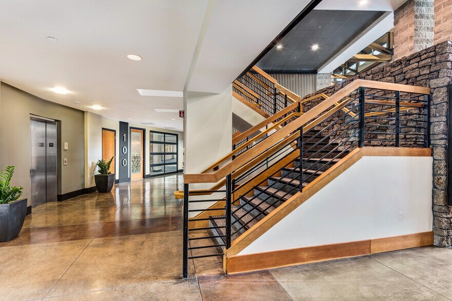 More Photos Of 1777 SW Chandler Ave, Bend Office For Lease