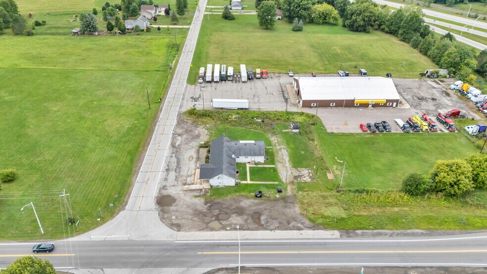 More Photos Of 40980 Butternut Park Ct, Elyria Specialty For Sale