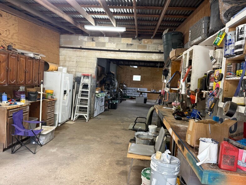 More Photos Of 9202 N Davis Hwy, Pensacola Freestanding For Sale