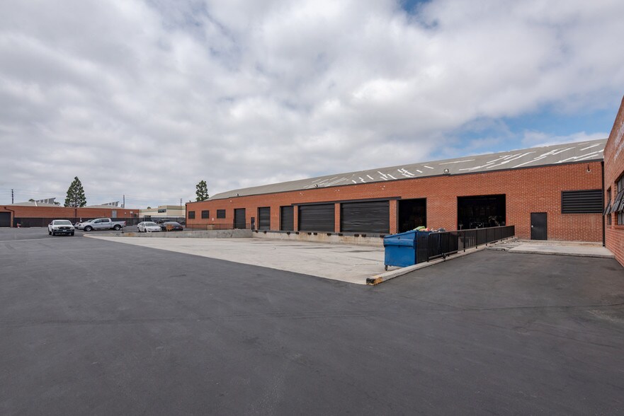 More Photos Of 3437-3457 W El Segundo Blvd, Hawthorne Unknown For Lease
