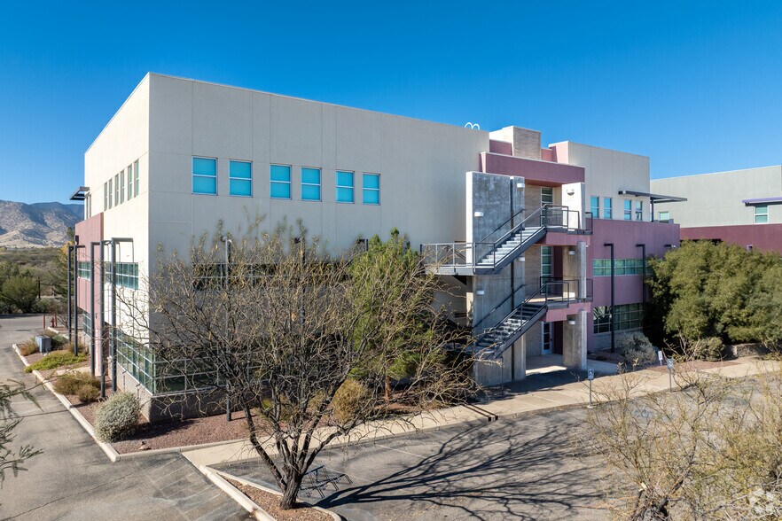 More Photos Of 500 N Garden Ave, Sierra Vista Office For Lease